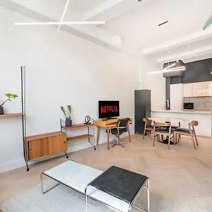 Perfect For 6 - 2 Bedroom 2 Bathroom By The Famous Hammersmith Riverside Apartment London